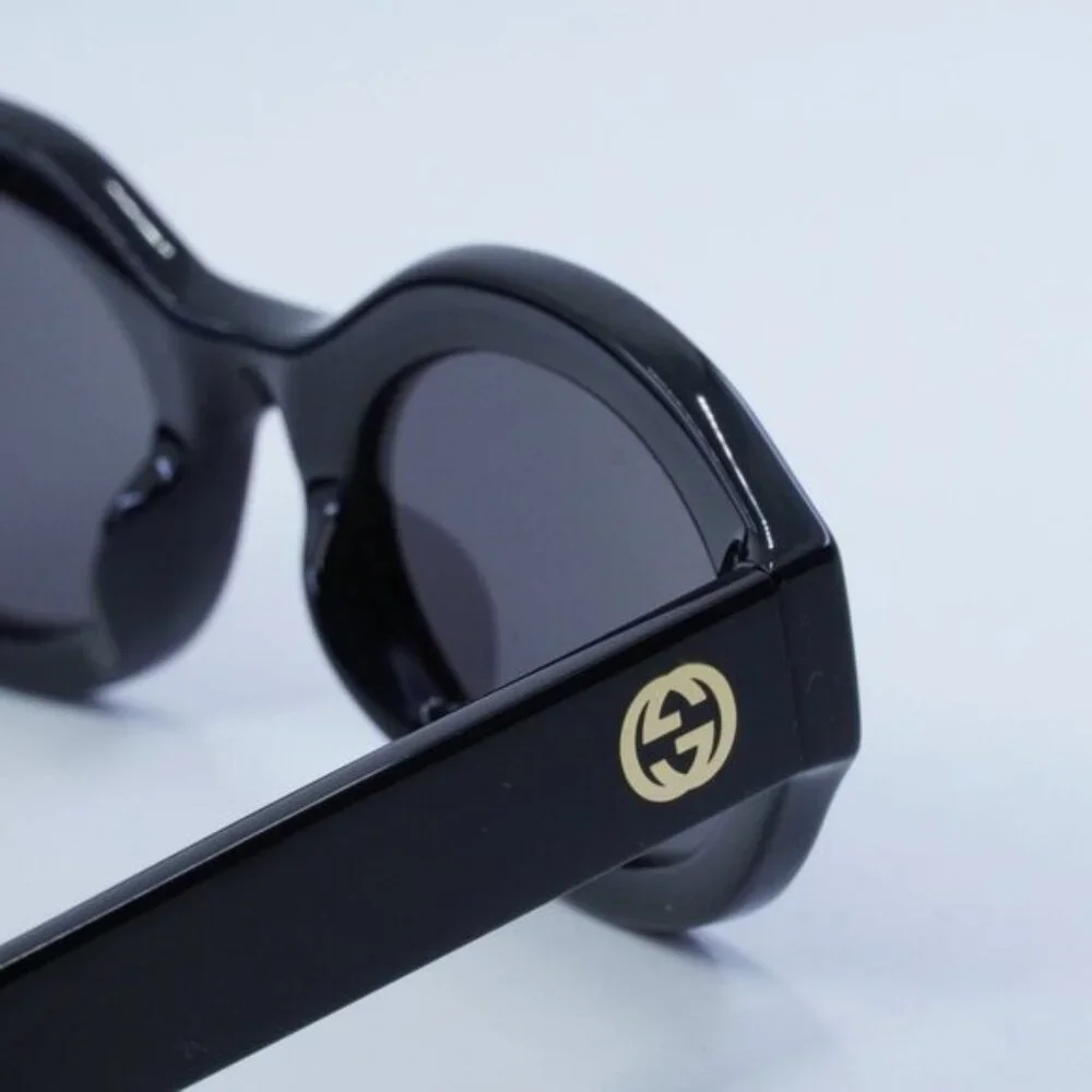 Gucci GG1579S 001 Sunglasses Shiny Black Oval Frame, Grey Lenses - Picture 4 of 10